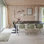 Semesterbostad Amazing In With Sauna